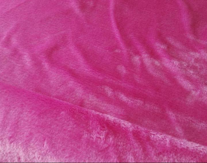 Pelo corto fucsia