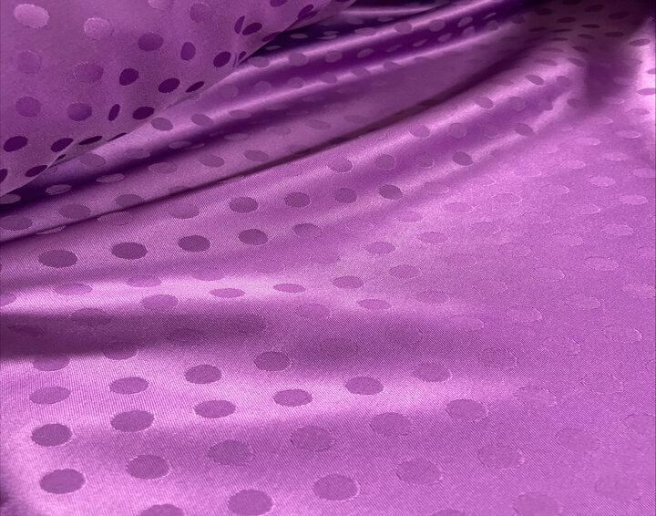 Tela satén jacquard morado  